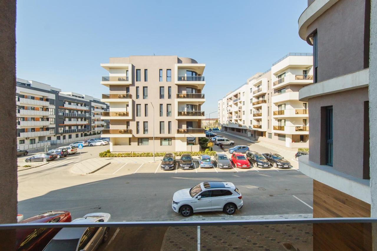 Cappuccino Colors At West Residence Oradea Exterior foto